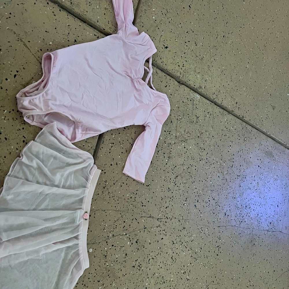 Perfect condition leotard and ballerina skirt only worn once.